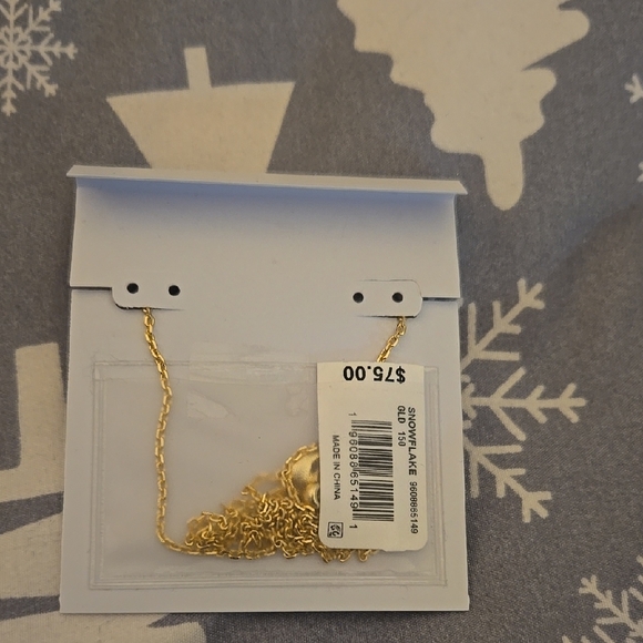 Kendra Scott Gold Pendant Necklace - Picture 2 of 2